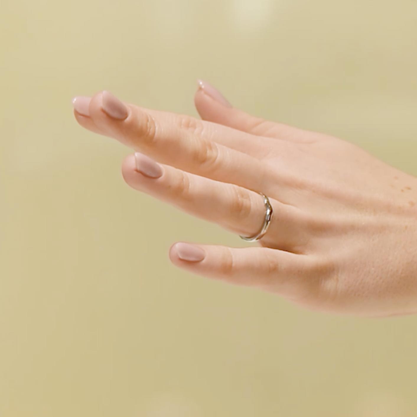 Mira Alliansring Mira, vitt guld