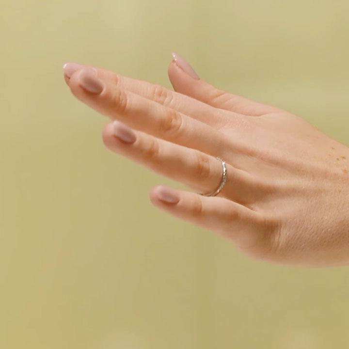 Förlovningsring Alba, vitt guld, 0.15ct